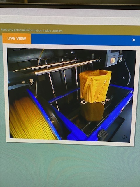 Picture of inside 3D printer 