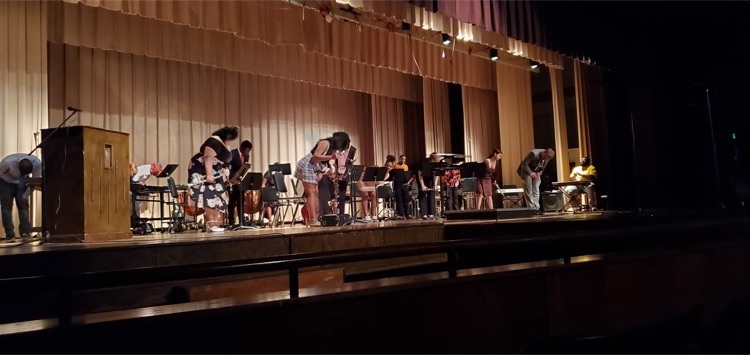 picture of high school band 