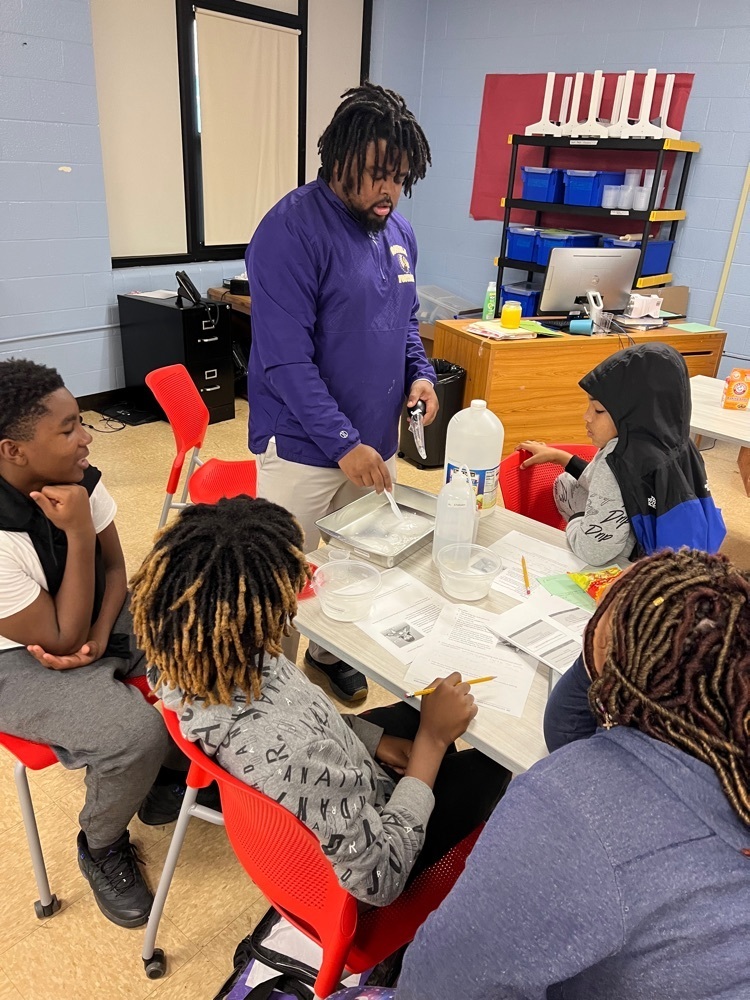 Mr. Gregory conducting a Physical vs Chemical Reaction Lab with the Middle School Students enrolled in the Blast Program located on Choices Learning Center campus(ALE).